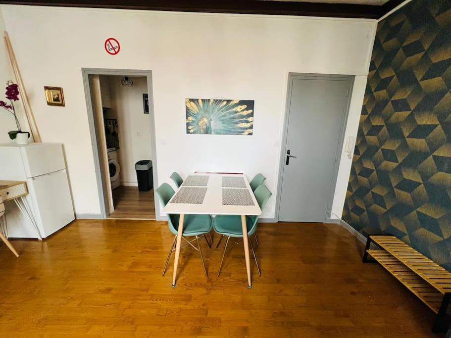 Apt Des Artistes, 3 Min A Pied Gare Et Centre Valenciennes Kültér fotó